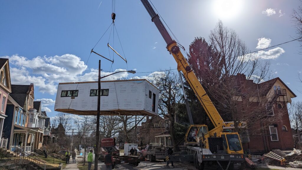 Narrow streets will likely need to be closed while modules are being set.
Photo courtesy of Blockhouse