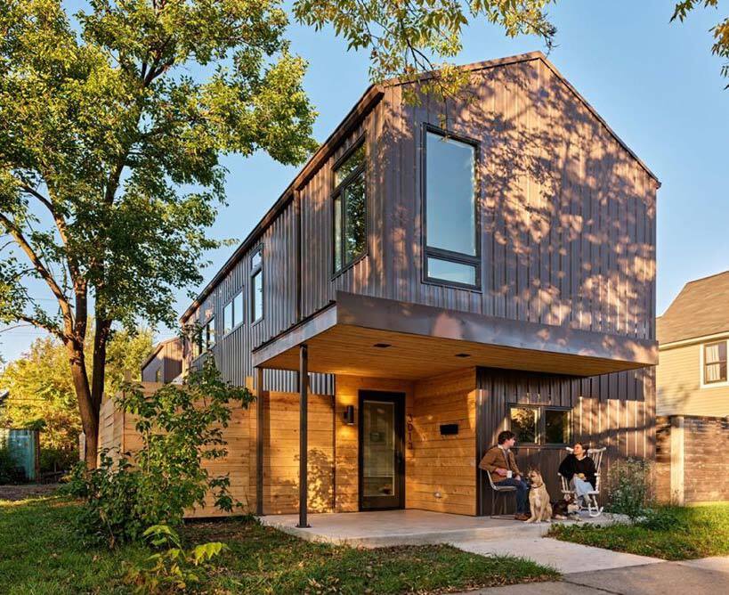 Located in Detroit, Ill., the Cochrane house integrates R-40 walls and an R-60 roof, using a fully integrated, continuous and 100% recyclable insulation system that virtually eliminates thermal bridging and air infiltration. The home is projected to use 83% less energy than regional averages for homes of similar size. Photo: HOUM