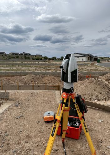 FrameTec performs a pre-slab survey with Dusty Robotics’ field printer. Credit: FrameTec