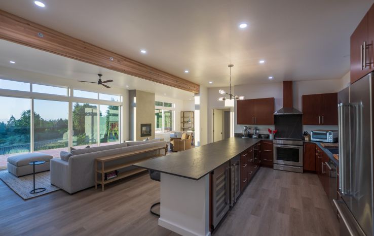 Interior of the Dundee, Oregon single-family home Credit: Matt Swain