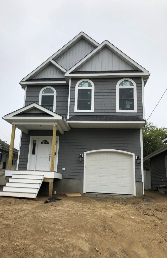 Dave Endy of Stratford Homes in Wisconsin and Stratford Building company in Idaho believes that if his company can produce multi-million-dollar modular homes for high-end communities without a problem, it should be able to “put a $300,000 home in a development without anyone asking if it will withstand the rigors of traditional site building.” 