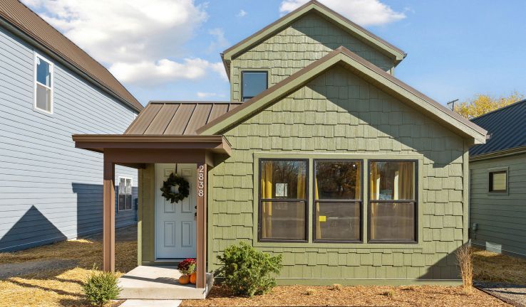 Champion Homes’ Doug Tollin maintains that if a developer’s first project consists of single-family homes, there’s no need to hire an owner’s rep. This Champion modular home is located in Detroit, MI. Credit: Champion Homes