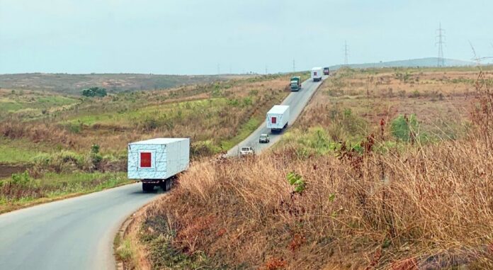 Baker specializes in projects that involve remote or otherwise difficult locations. These modules are being transported from Matadi to Kinshasa in the Democratic Republic of the Congo. Credit: Haskell (an AEC design/build company)
