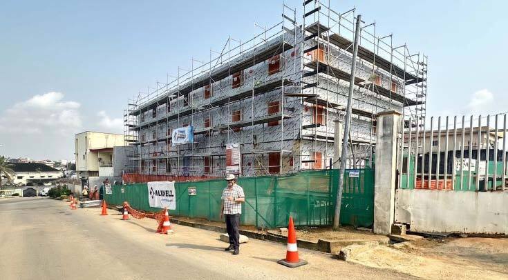 The project in Abidjan incurred unexpected costs because the general contractor assumed the manufacturer was responsible for supplying adhesive, even though the scope of work document showed it was his responsibility. Credit: Geoff Baker